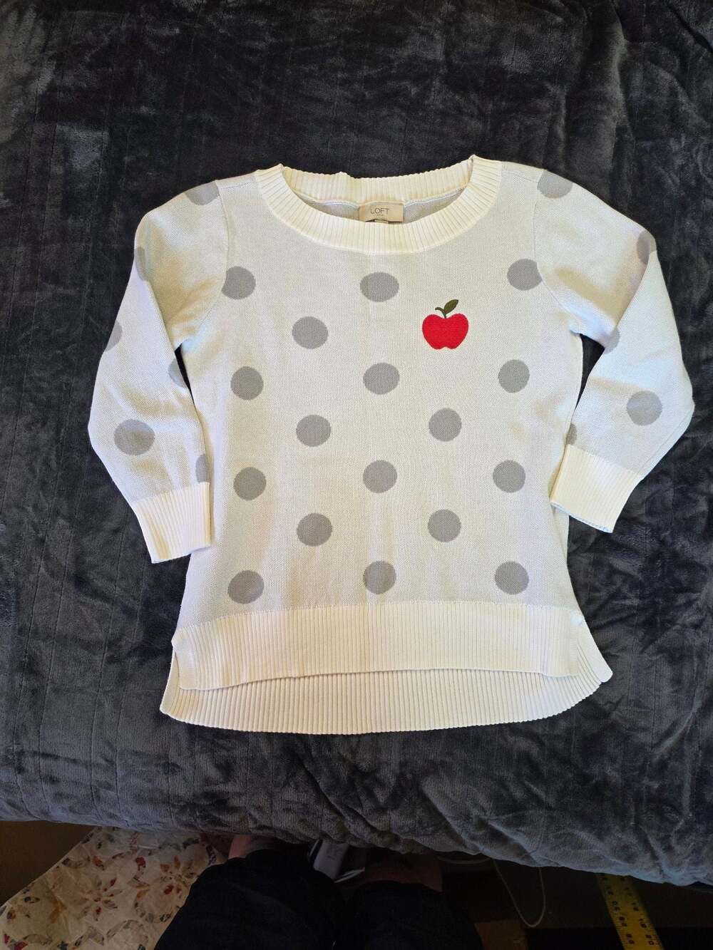 LOFT Outlet Polka Dot Apple Embroidered Sweater White Gray Size S